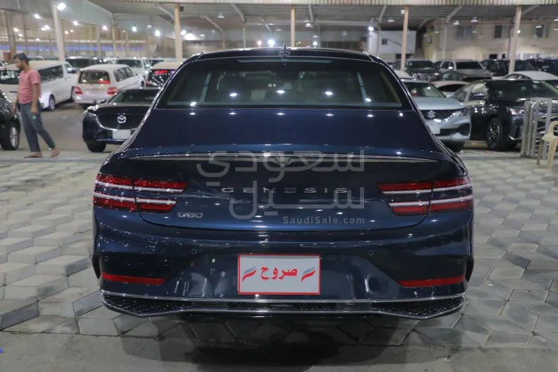 2025 جينيسيس جي 80