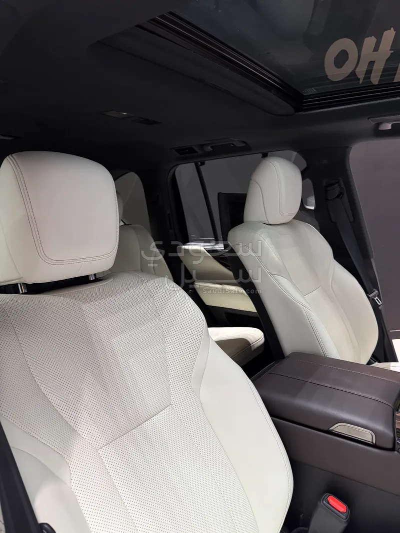 2023 لكزس إل إكس 600