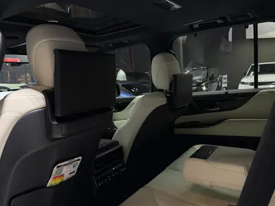 2023 لكزس إل إكس 600