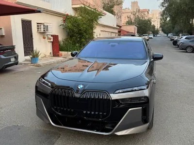 2024 بي ام دبليو الفئة السابعة 760 إل أي إم