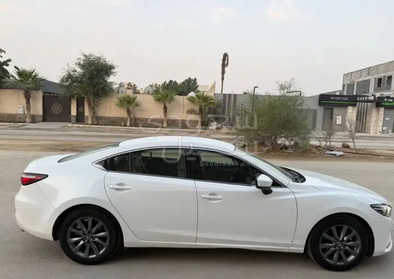 2020 مازدا مازدا 6