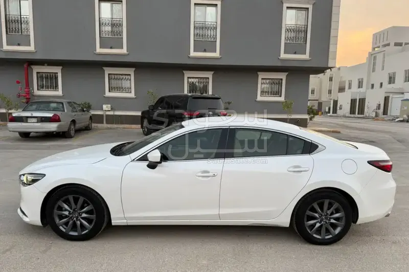 2020 مازدا مازدا 6