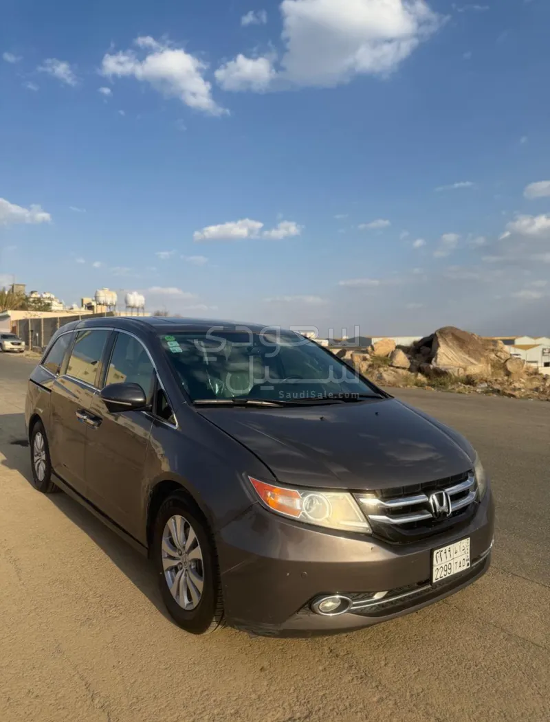 2016 هوندا اوديسي إي إكس إل