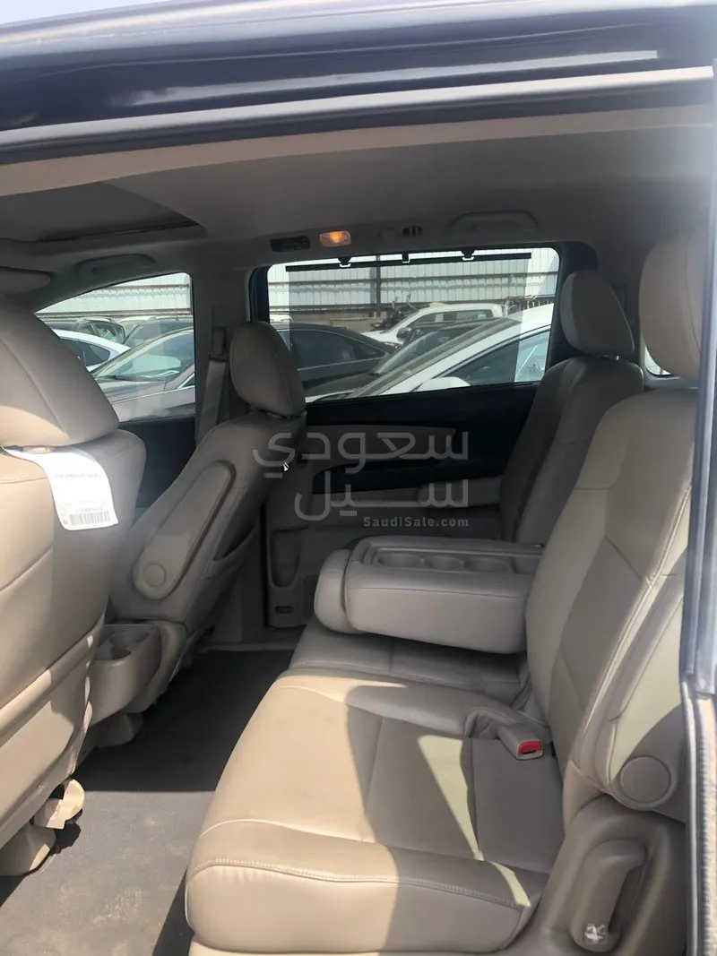 2016 هوندا اوديسي إي إكس إل