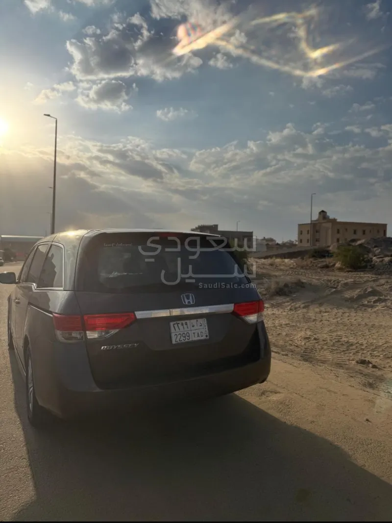 2016 هوندا اوديسي إي إكس إل