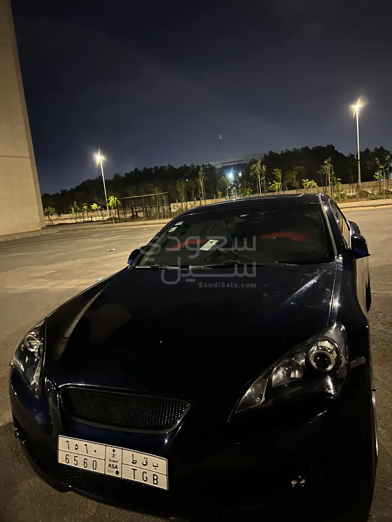 2012 هيونداي جينيسس كوبيه