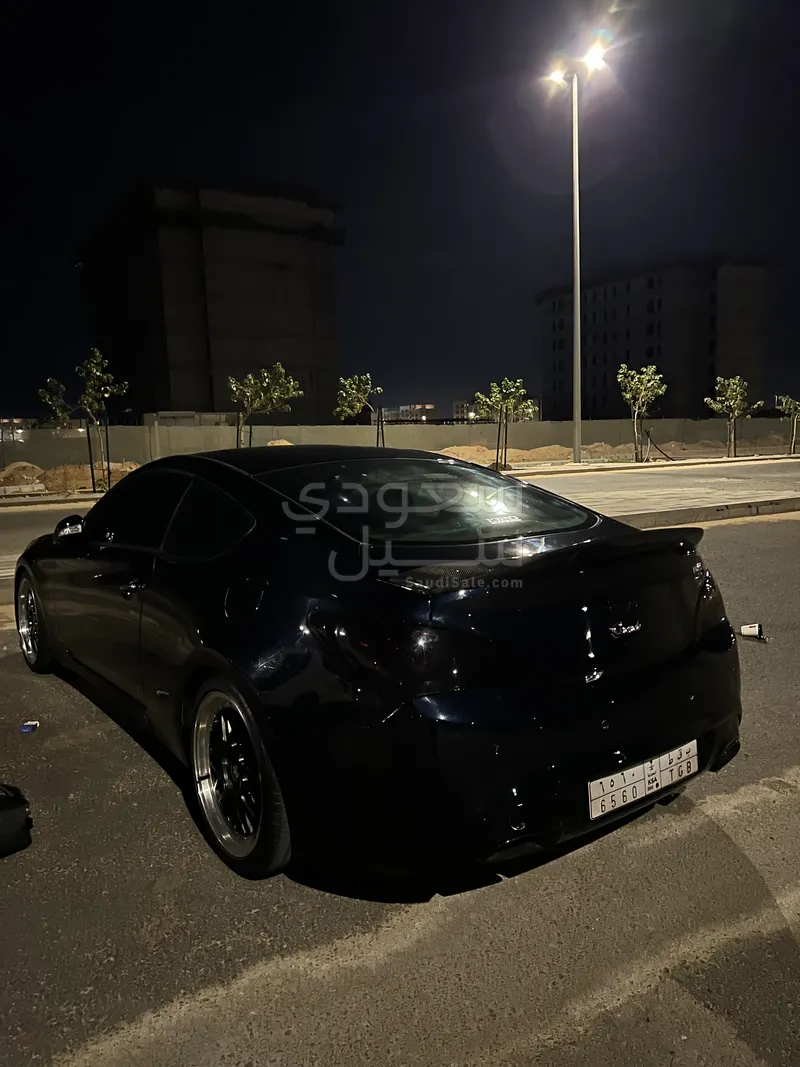 2012 هيونداي جينيسس كوبيه