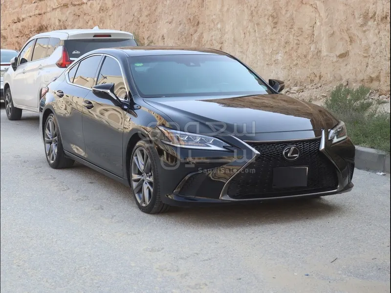 2019 لكزس إي إس 350 اف سبورت