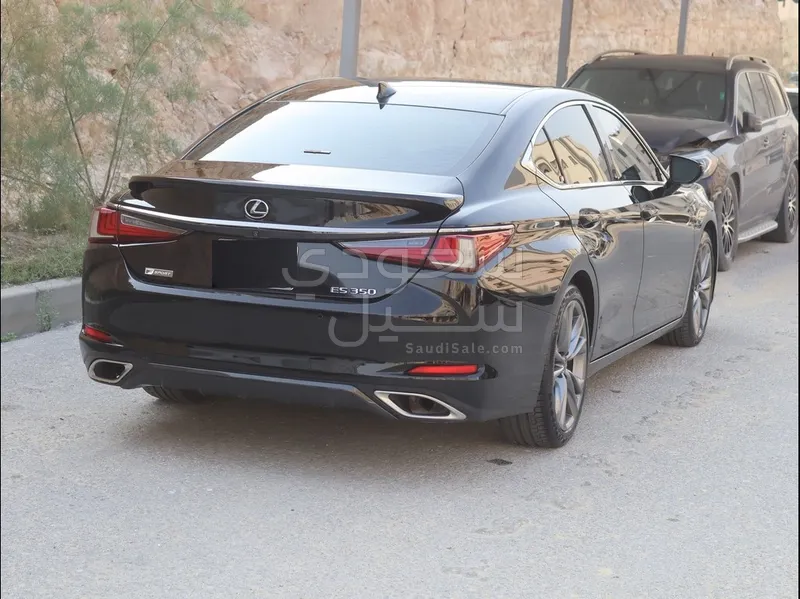 2019 لكزس إي إس 350 اف سبورت