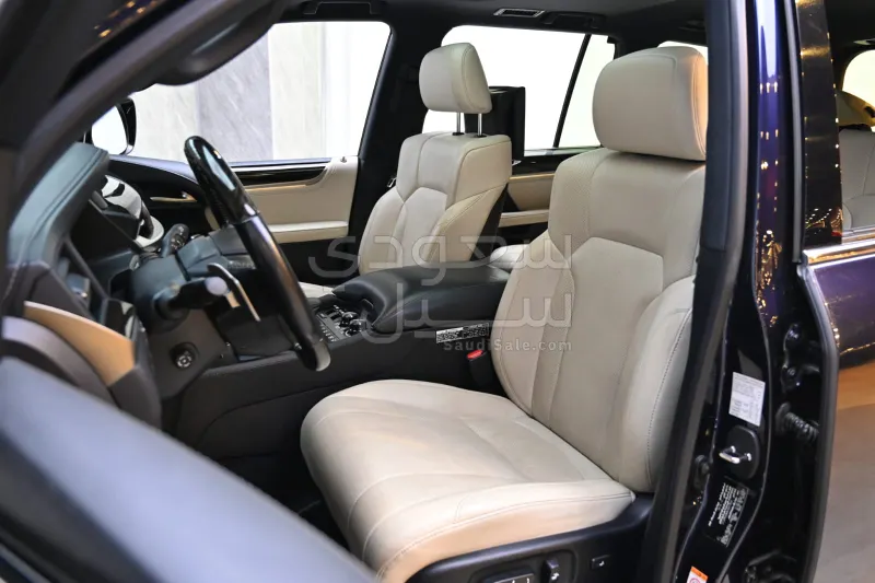 2019 لكزس إل إكس 570 اس