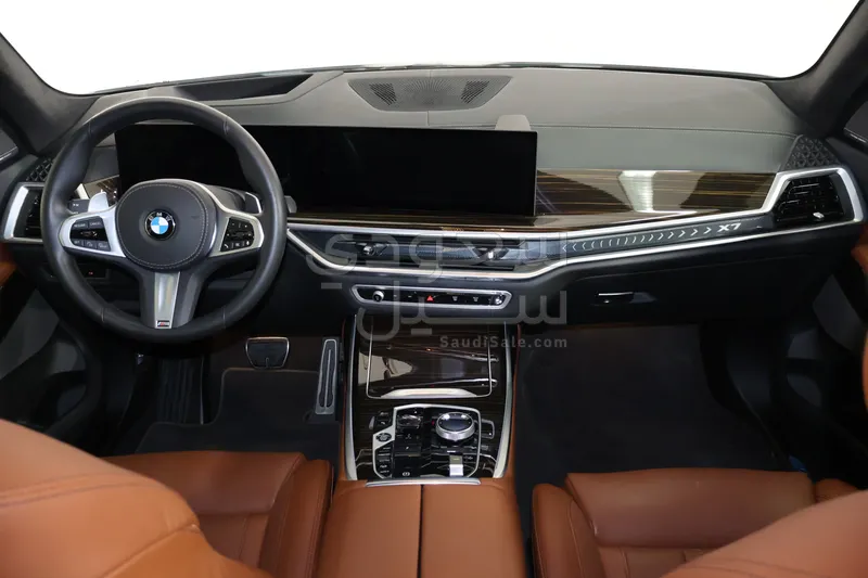 2025 بي ام دبليو الفئة اكس 7 إم كت