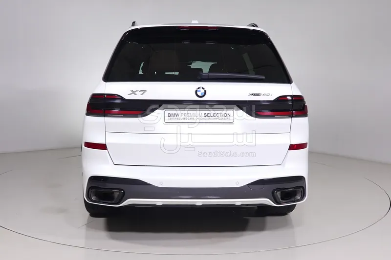 2025 بي ام دبليو الفئة اكس 7 إم كت