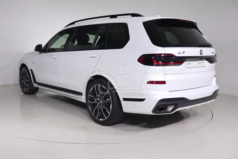 2025 بي ام دبليو الفئة اكس 7 إم كت