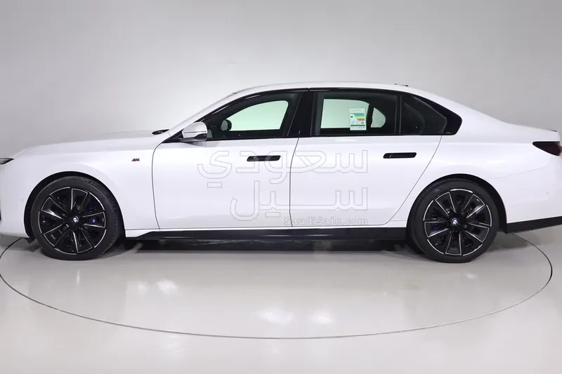 2026 بي ام دبليو الفئة السابعة 740أي