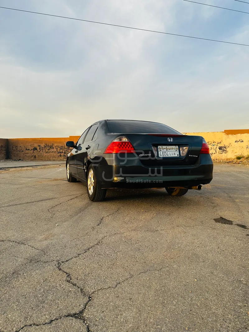 2007 هوندا اكورد ال اكس