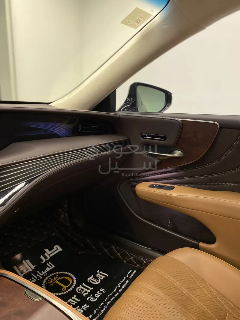 2020 لكزس إل إس 350