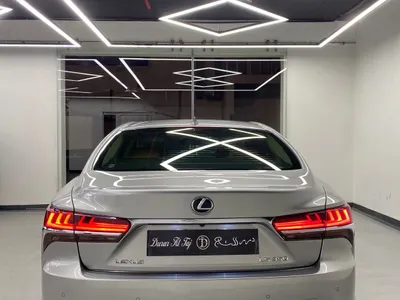 2020 لكزس إل إس 350