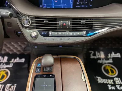 2020 لكزس إل إس 350