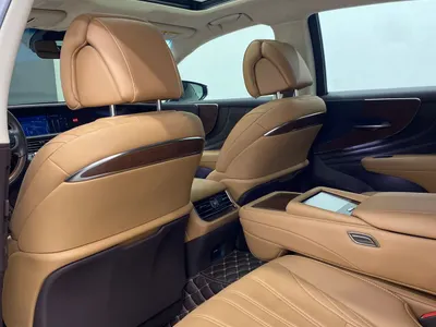 2020 لكزس إل إس 350