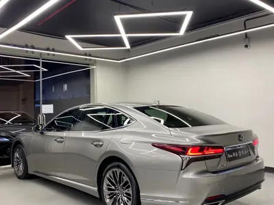 2020 لكزس إل إس 350