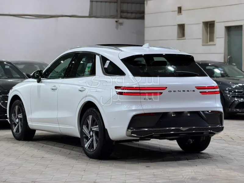 2026 جينيسيس جي في 70