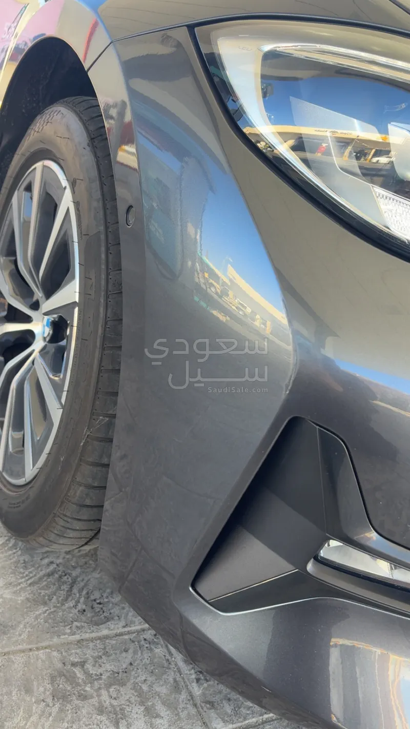 2022 بي ام دبليو الفئة الثالثة 320 أي