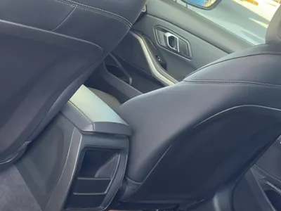 2022 بي ام دبليو الفئة الثالثة 320 أي