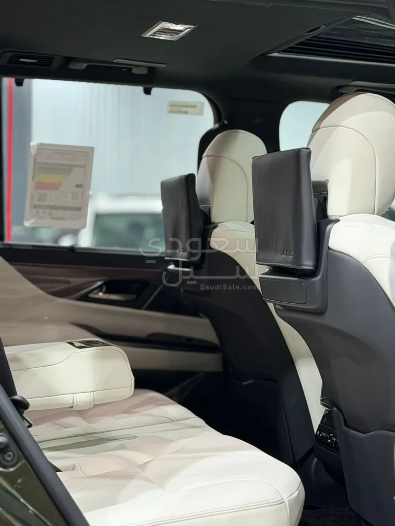 2025 لكزس إل إكس 600