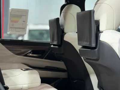 2025 لكزس إل إكس 600