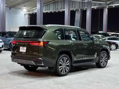 2025 لكزس إل إكس 600