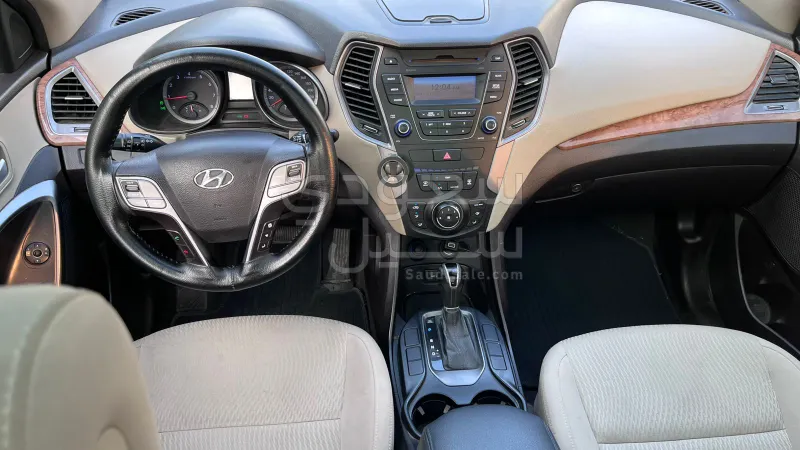 2014 هيونداي سانتا في