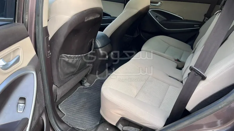 2014 هيونداي سانتا في