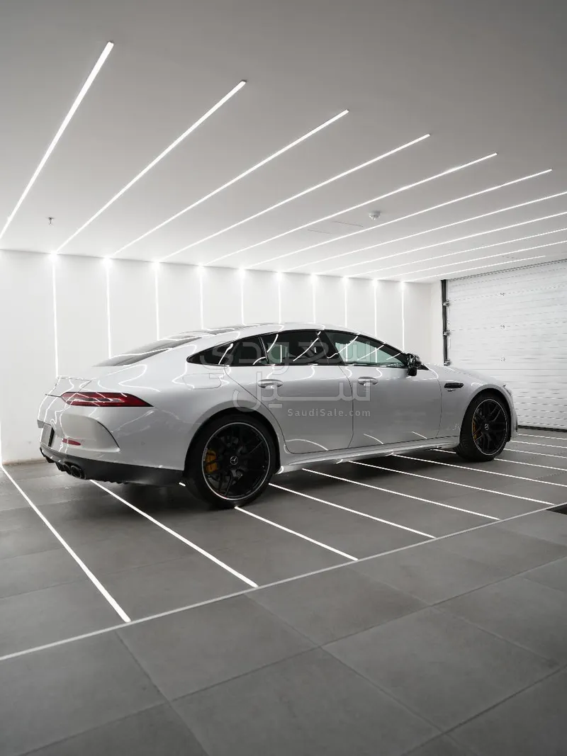 2020 مرسيدس - بنز جي تي 43 أي إم جي