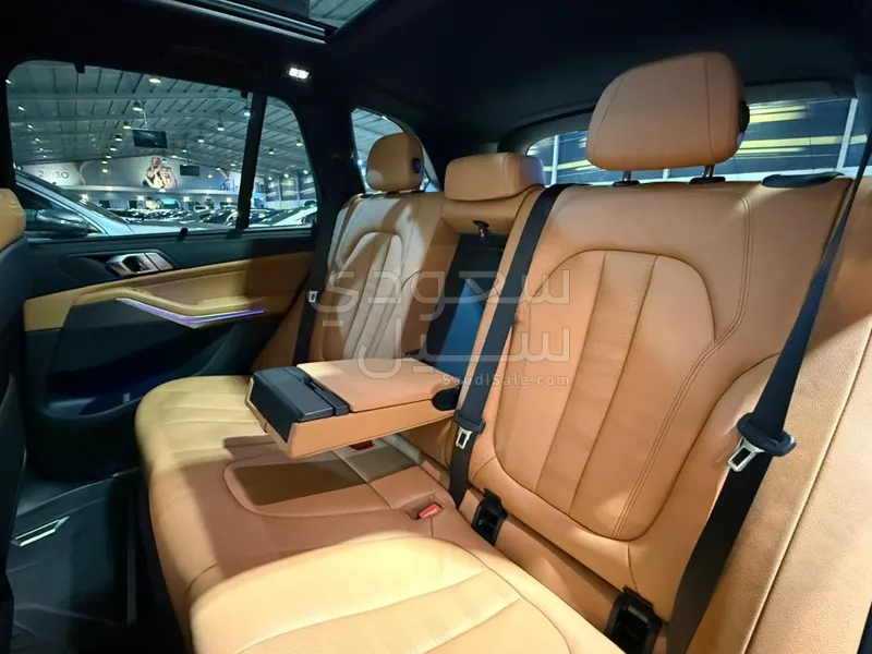 2022 بي ام دبليو الفئة اكس 5 إم كت