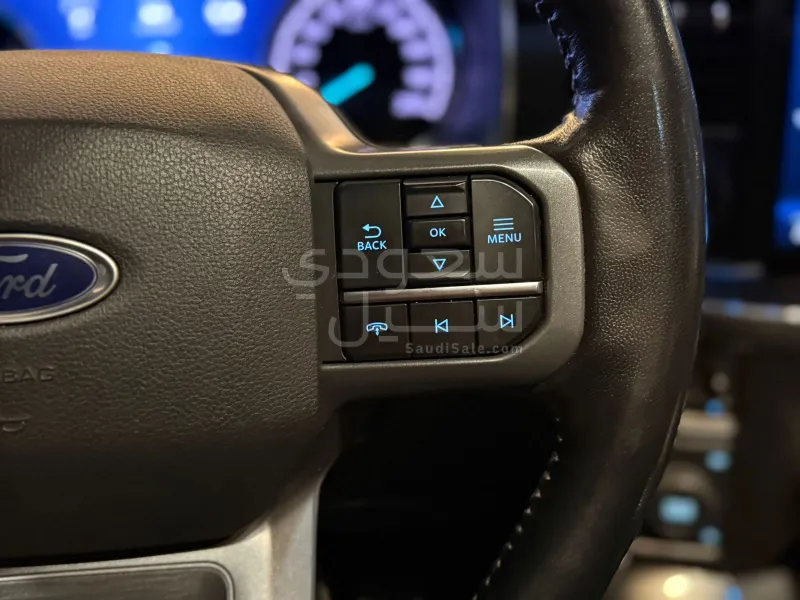 2021 فورد اف 150 اكس ال تي