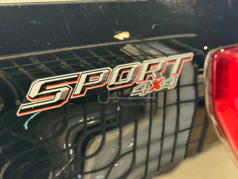 2021 فورد اف 150 اكس ال تي