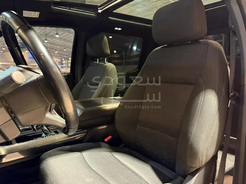 2021 فورد اف 150 اكس ال تي