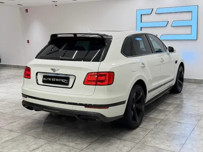 2018 بنتلي بنتايجا الاصدار الاسود