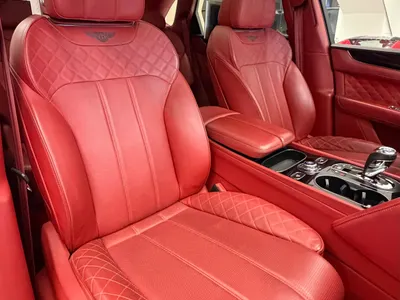 2018 بنتلي بنتايجا الاصدار الاسود