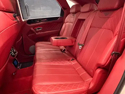 2018 بنتلي بنتايجا الاصدار الاسود