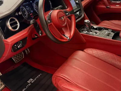 2018 بنتلي بنتايجا الاصدار الاسود