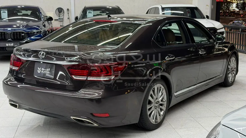 2013 لكزس إل إس 460 إل