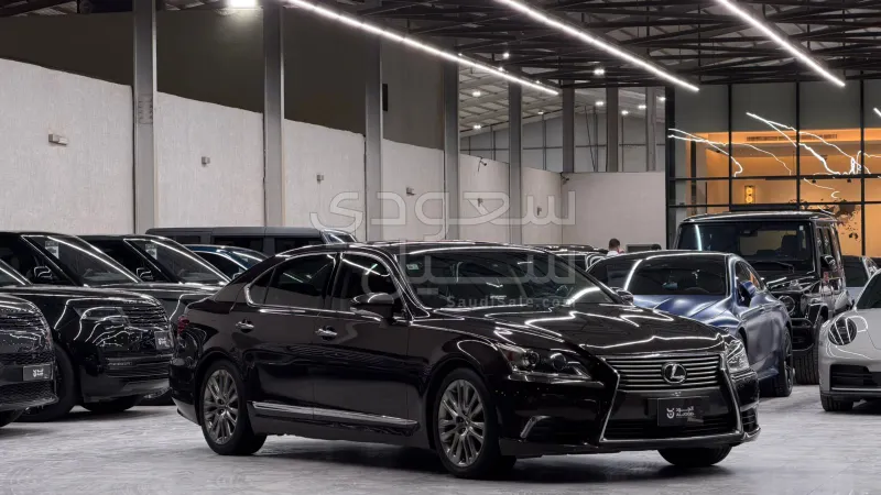 2013 لكزس إل إس 460 إل