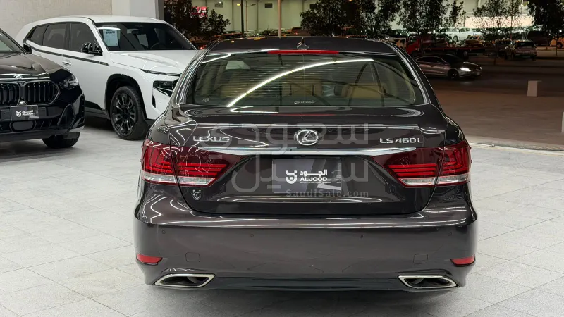 2013 لكزس إل إس 460 إل