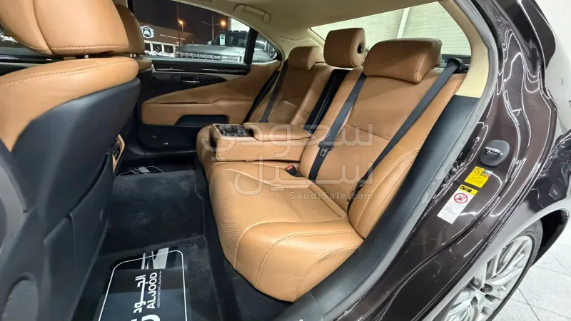 2013 لكزس إل إس 460 إل