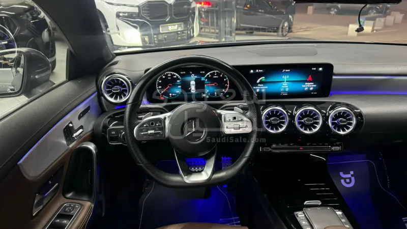 2021 مرسيدس - بنز سي إل أي 200