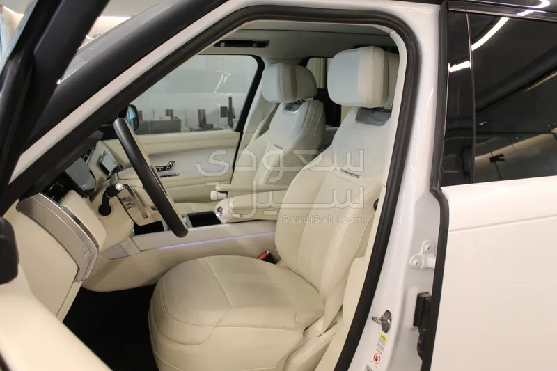 2023 لاند روفر رينج روفر فوج اس في