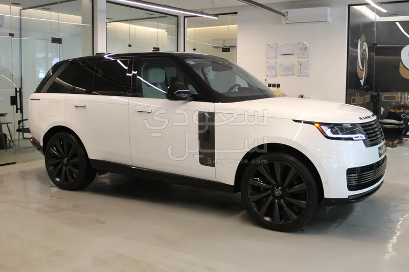 2023 لاند روفر رينج روفر فوج اس في