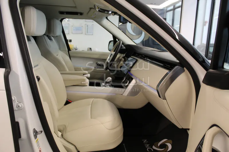 2023 لاند روفر رينج روفر فوج اس في