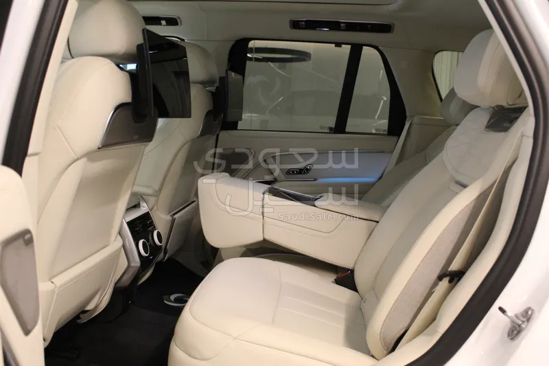 2023 لاند روفر رينج روفر فوج اس في